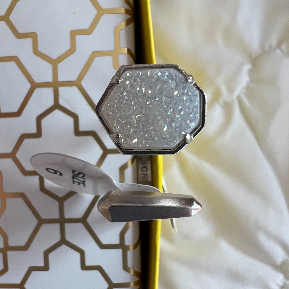 NWT Kendra Scott Theodore Ring